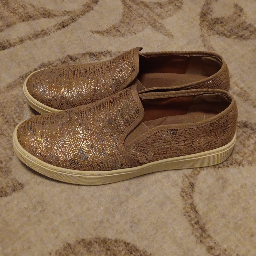Söfft Metalic Slip-Ons